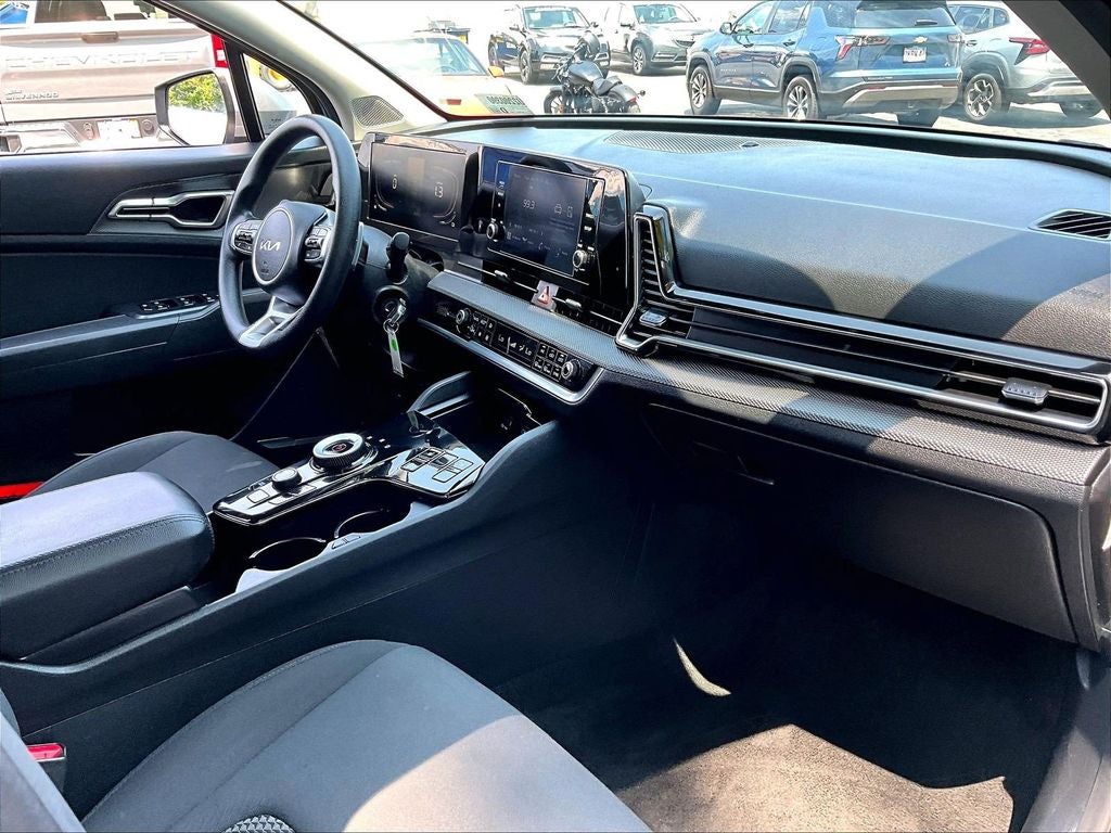 2023 Kia Sportage Hybrid LX