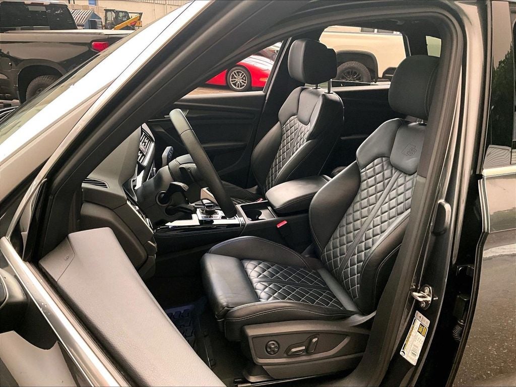2023 Audi SQ5 Premium Plus quattro