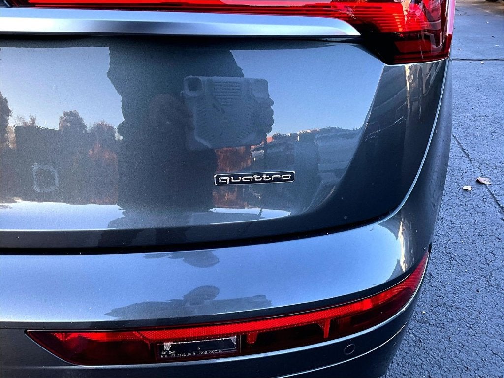 2023 Audi Q5 45 S line Prestige quattro