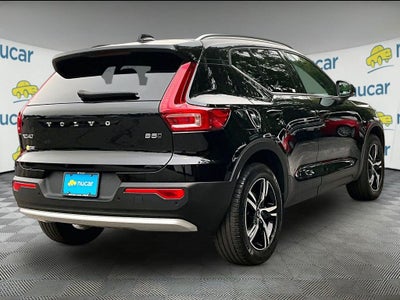 2025 Volvo XC40 B5 Core