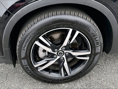 2025 Volvo XC40 B5 Core