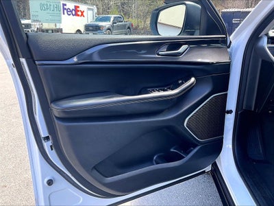 2022 Jeep Grand Cherokee Laredo