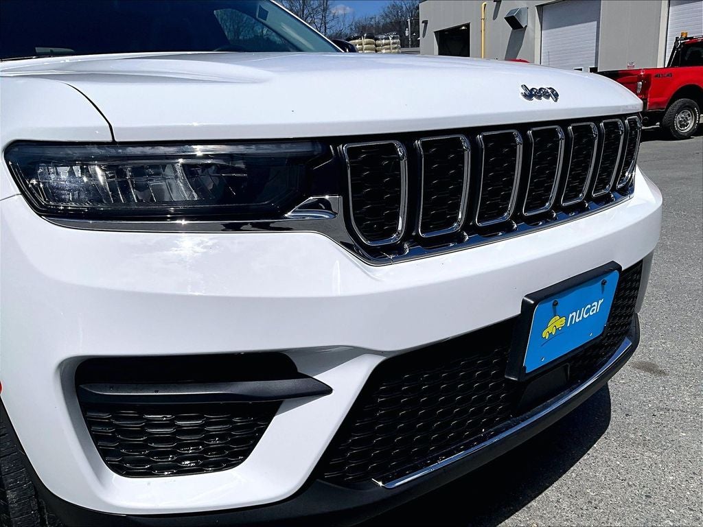 2022 Jeep Grand Cherokee Laredo