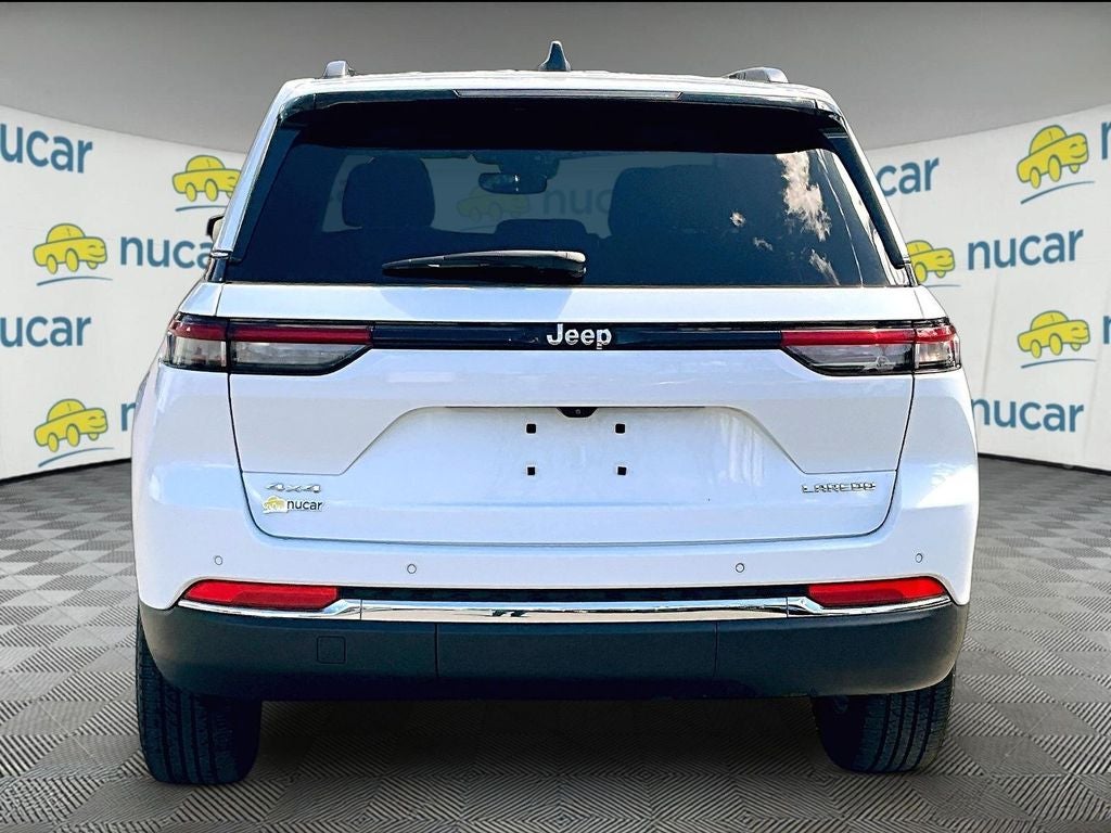 2022 Jeep Grand Cherokee Laredo