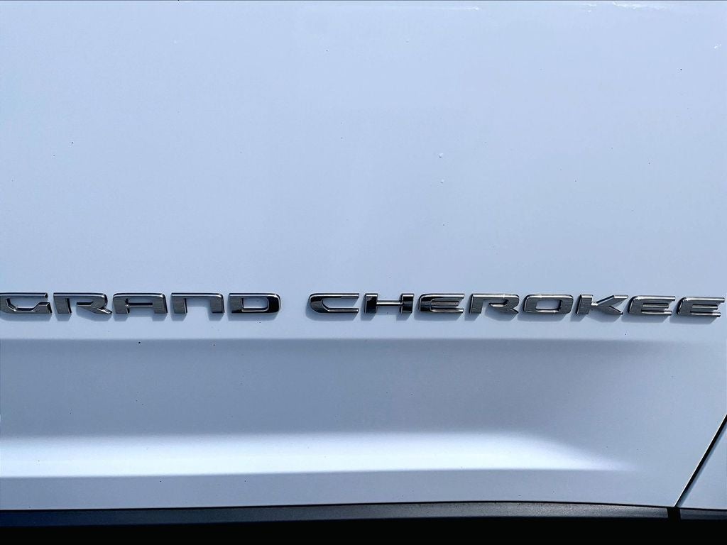 2022 Jeep Grand Cherokee Laredo