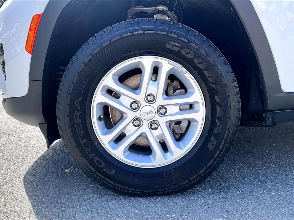 2022 Jeep Grand Cherokee Laredo