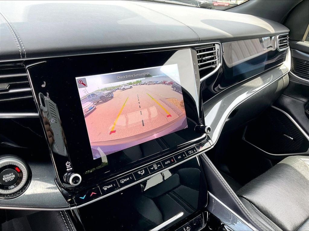 2023 Jeep Wagoneer Base