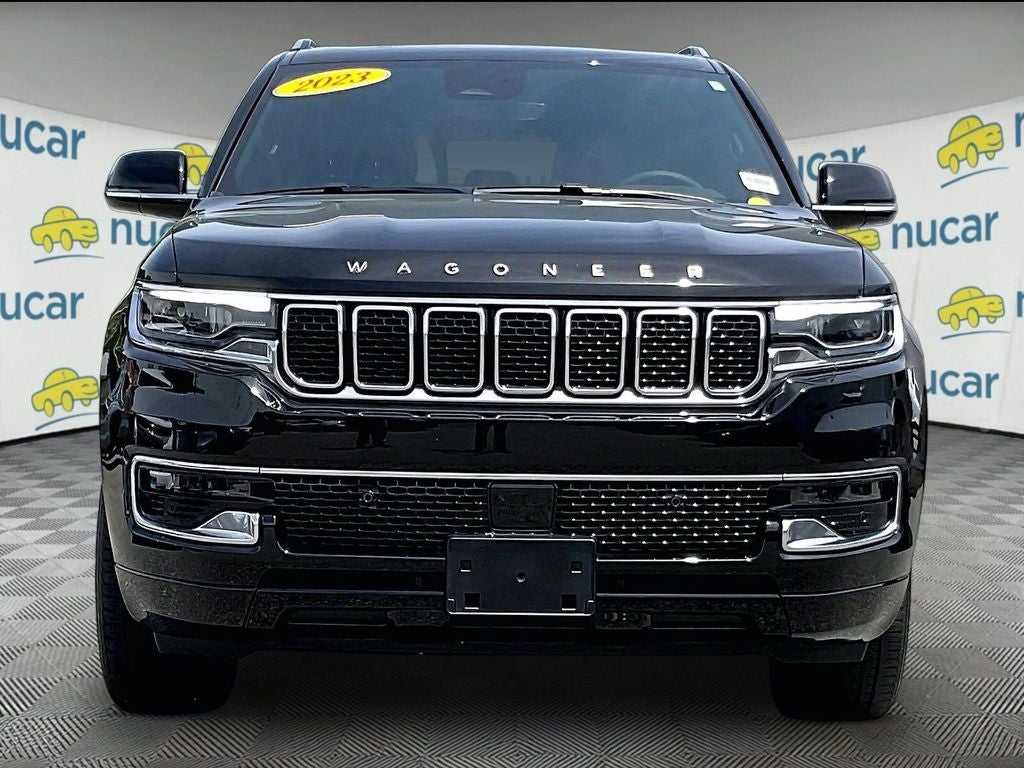 2023 Jeep Wagoneer Base