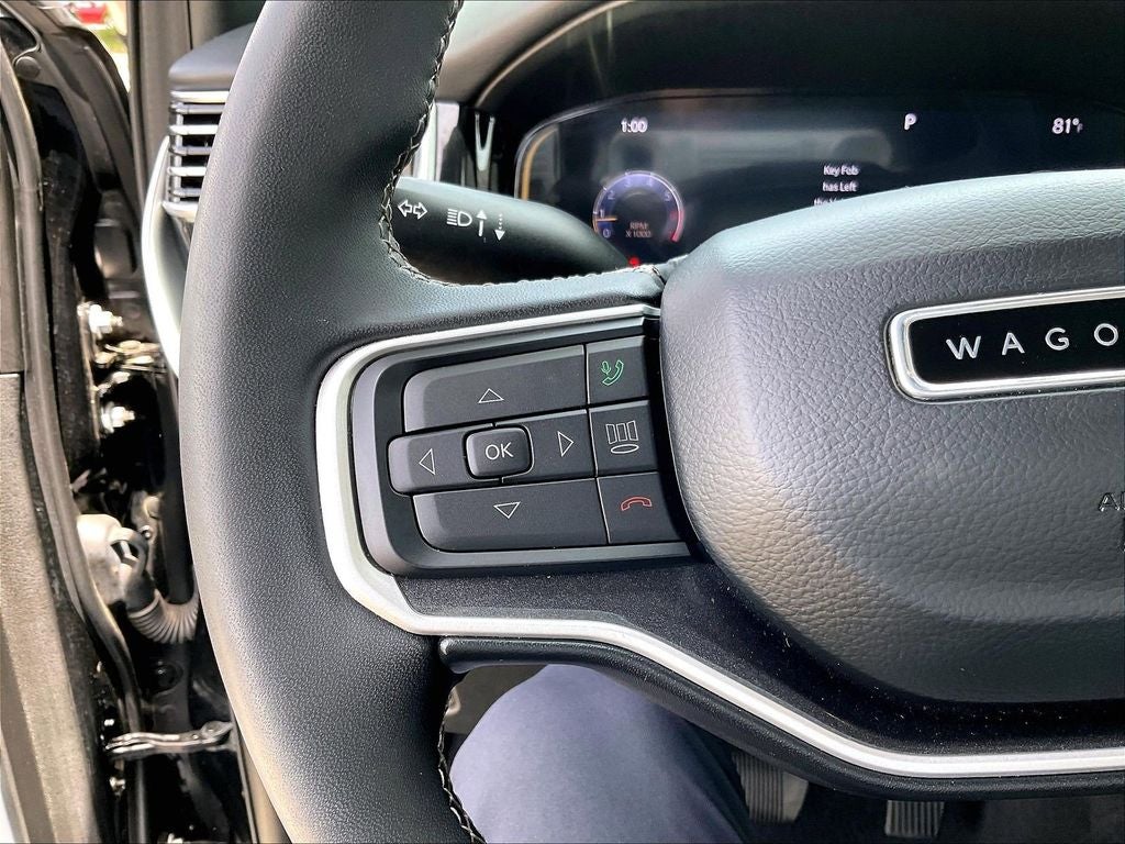 2023 Jeep Wagoneer Base