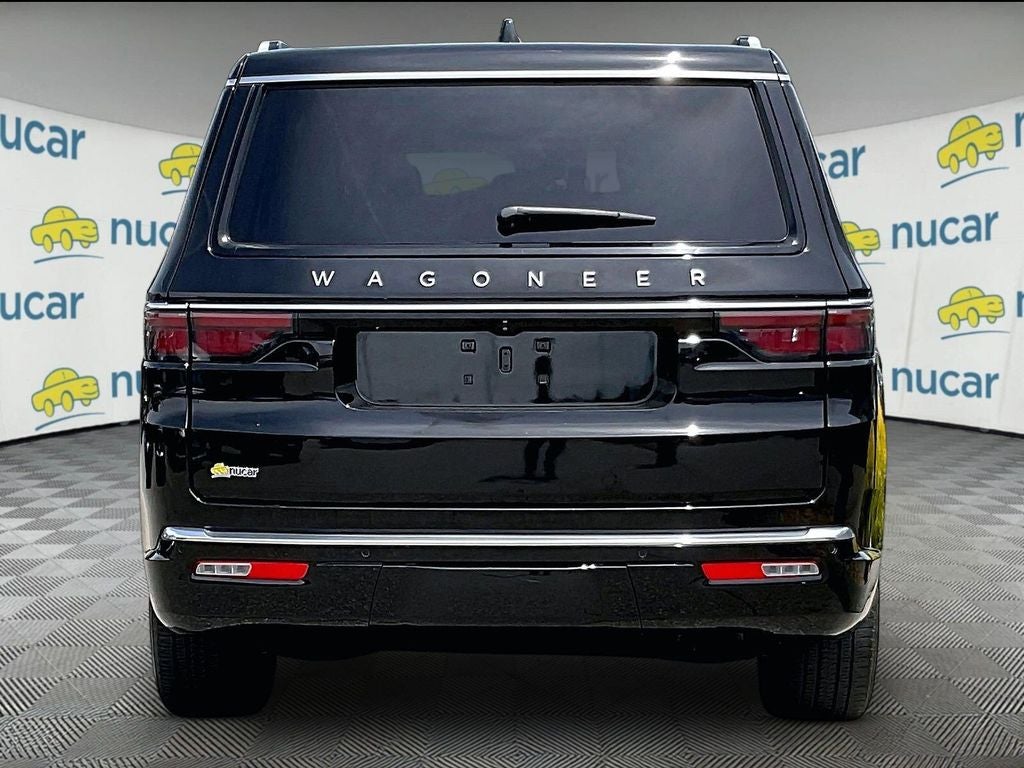 2023 Jeep Wagoneer Base