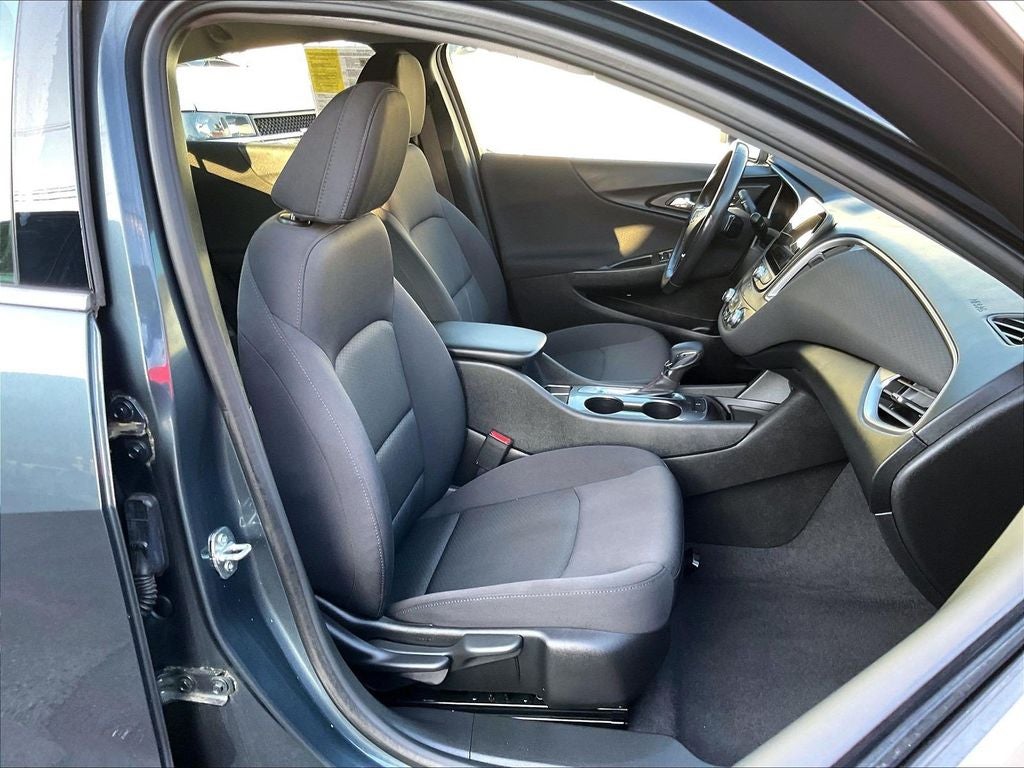 2021 Chevrolet Malibu RS