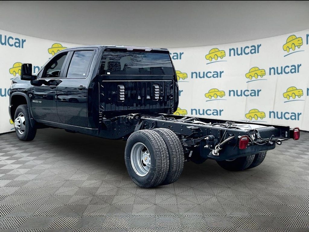 2025 Chevrolet Silverado 3500HD Work Truck