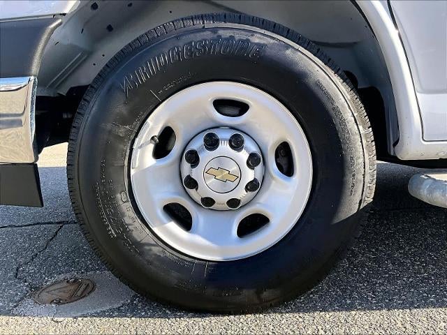 2024 Chevrolet Express Cargo Van RWD 2500 135"