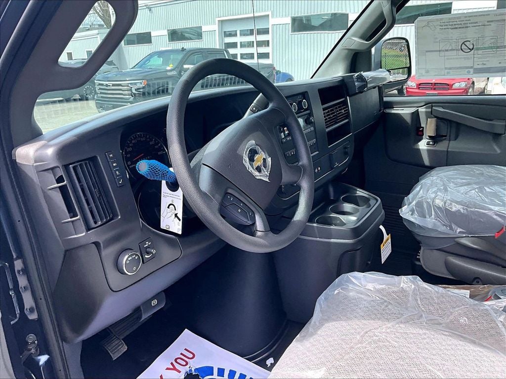 2026 Chevrolet Express 2500 Work Van Cargo