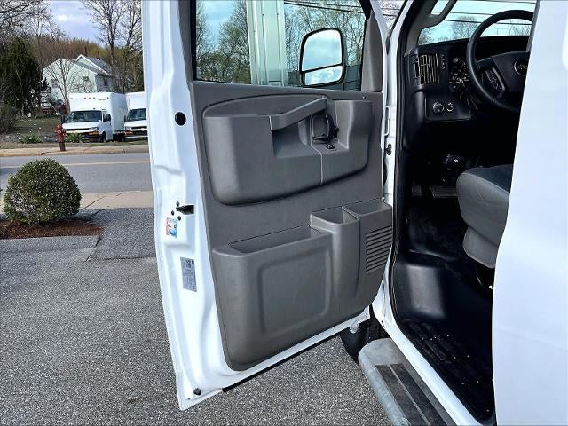 2024 Chevrolet Express Cargo Van RWD 2500 135"