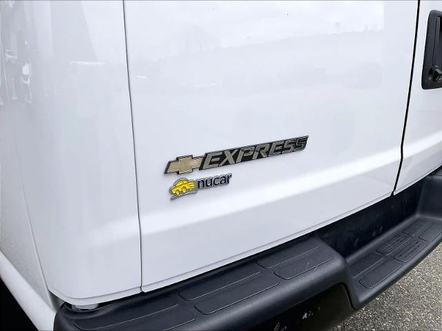 2022 Chevrolet Express Cargo Van RWD 2500 135"
