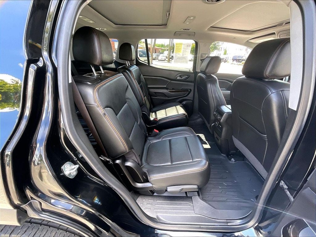 2023 GMC Acadia AT4