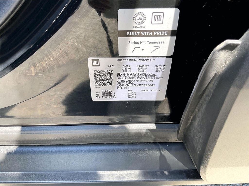 2023 GMC Acadia AT4