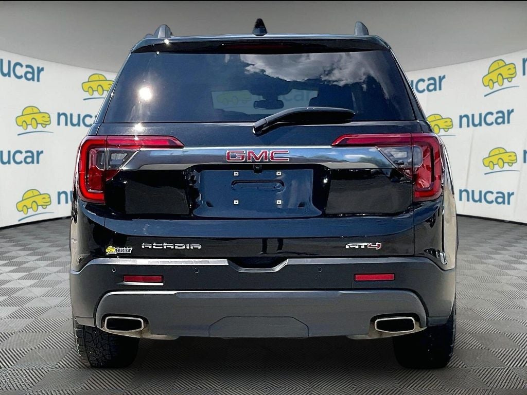 2023 GMC Acadia AT4