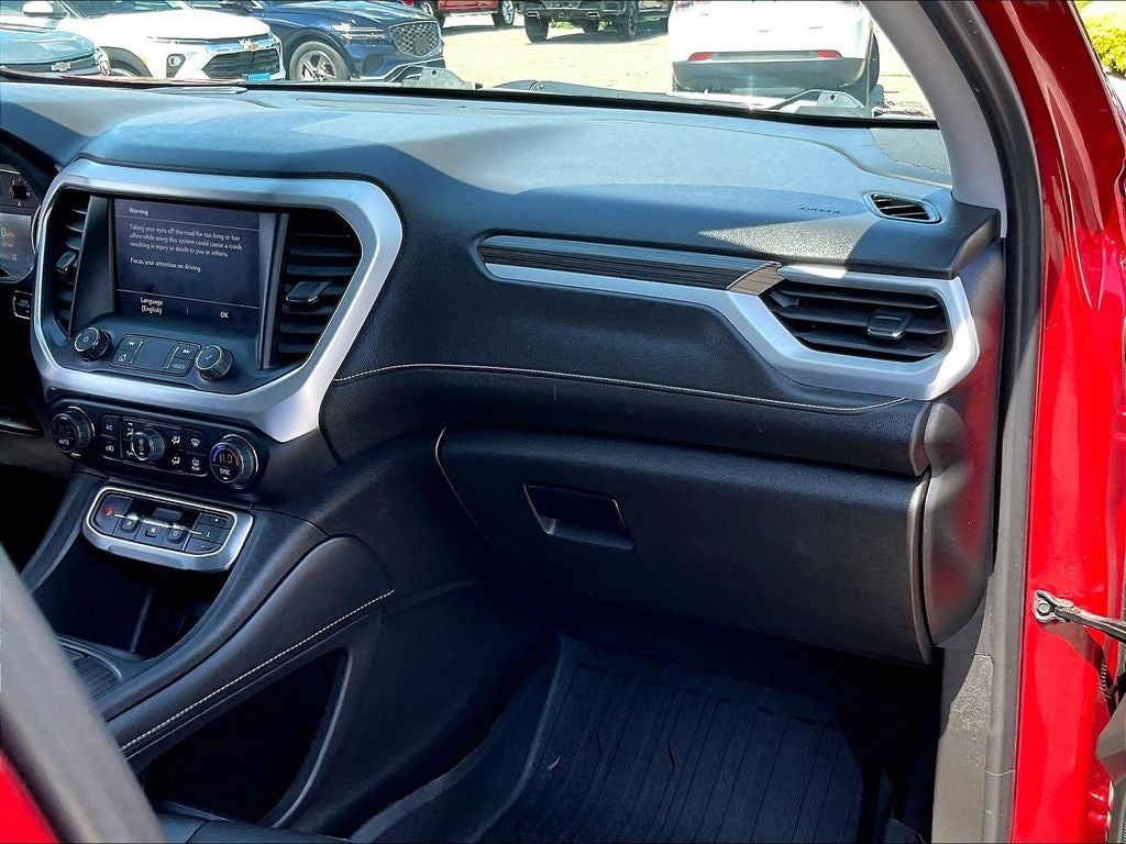 2022 GMC Acadia SLT
