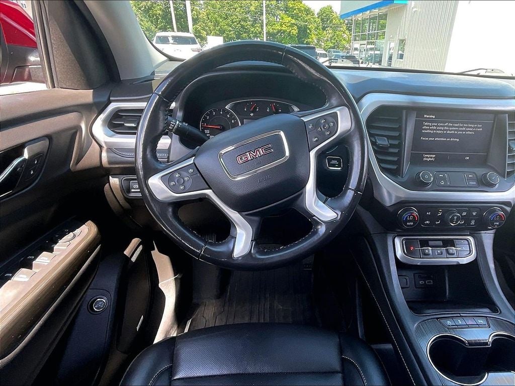 2022 GMC Acadia SLT