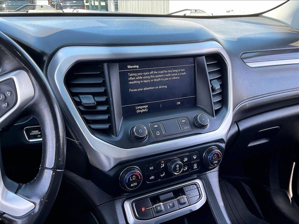 2022 GMC Acadia SLT