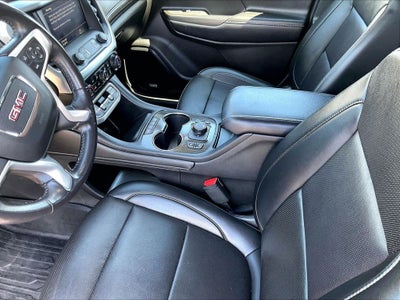 2022 GMC Acadia SLT