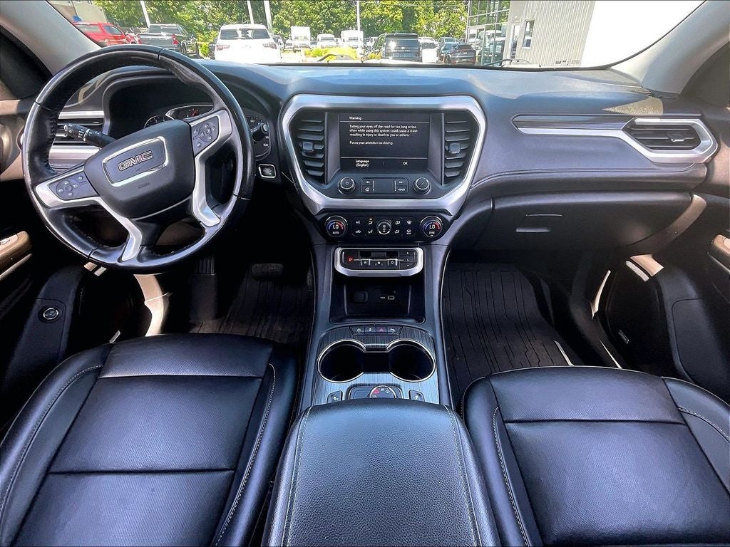 2022 GMC Acadia SLT