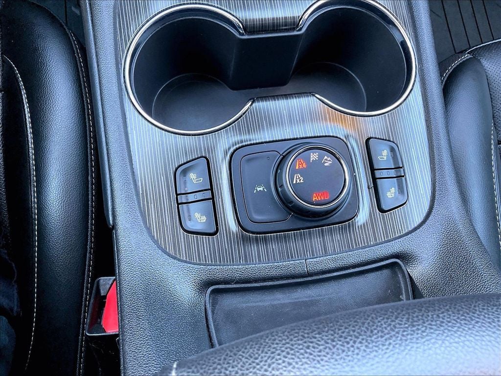 2022 GMC Acadia SLT