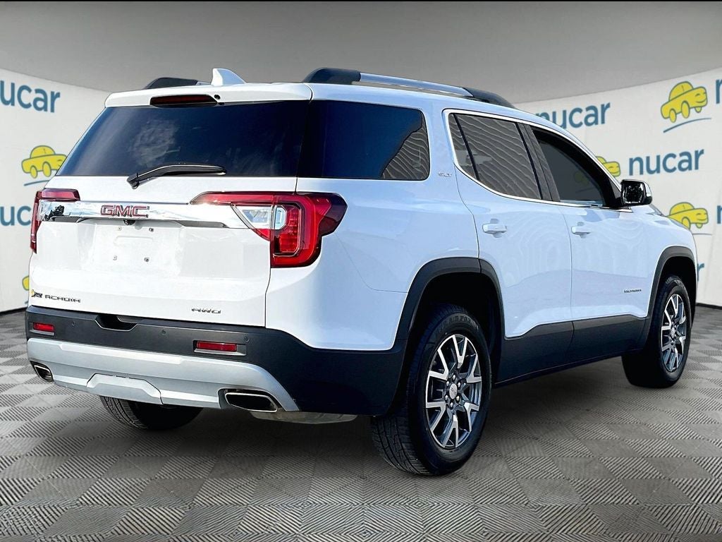 2023 GMC Acadia SLT