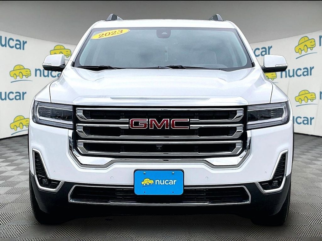 2023 GMC Acadia SLT