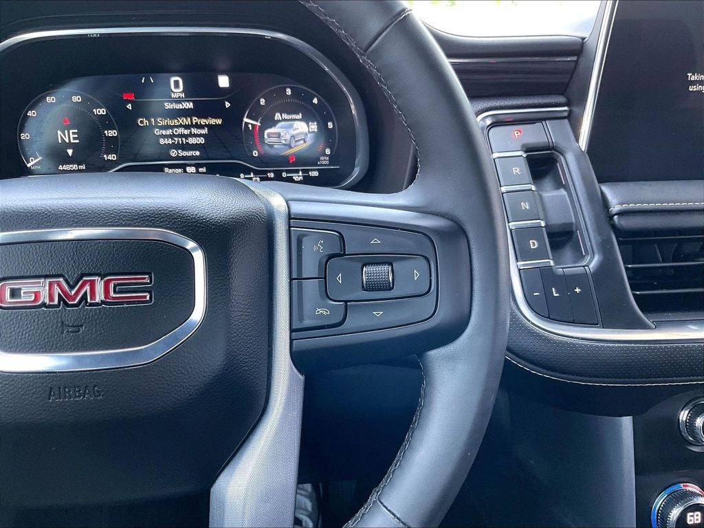 2023 GMC Yukon SLT