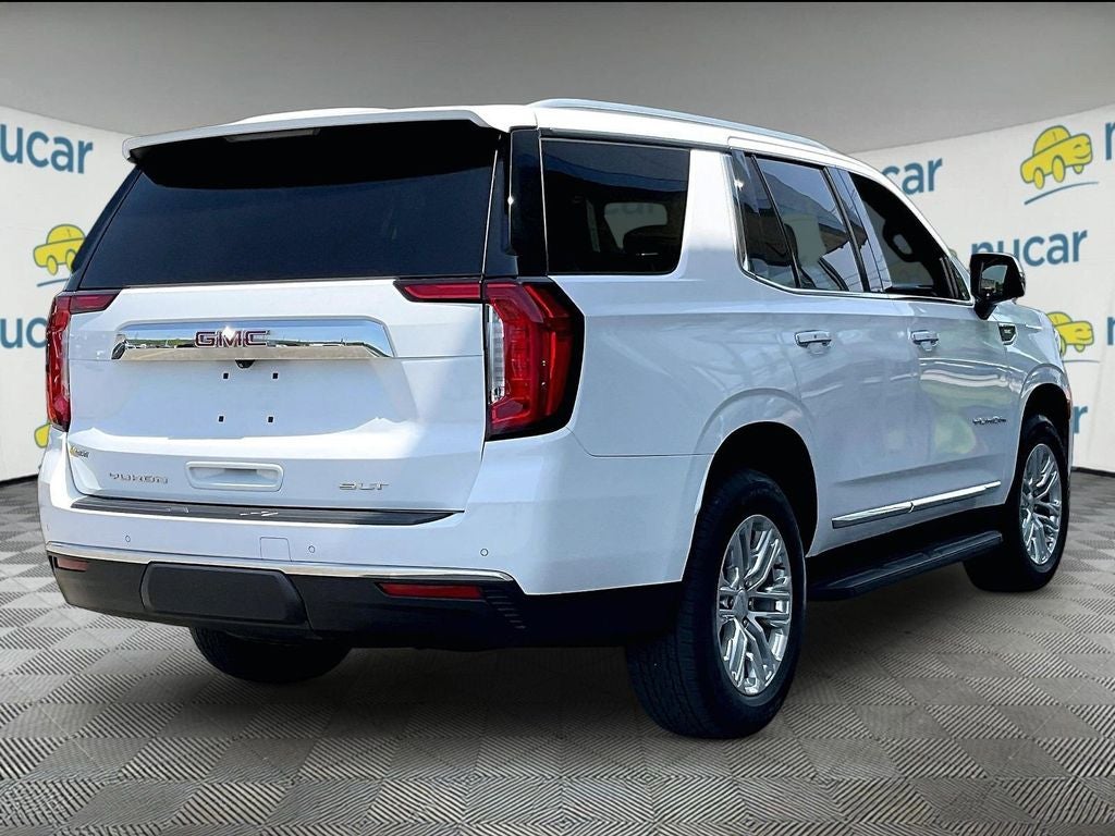 2023 GMC Yukon SLT