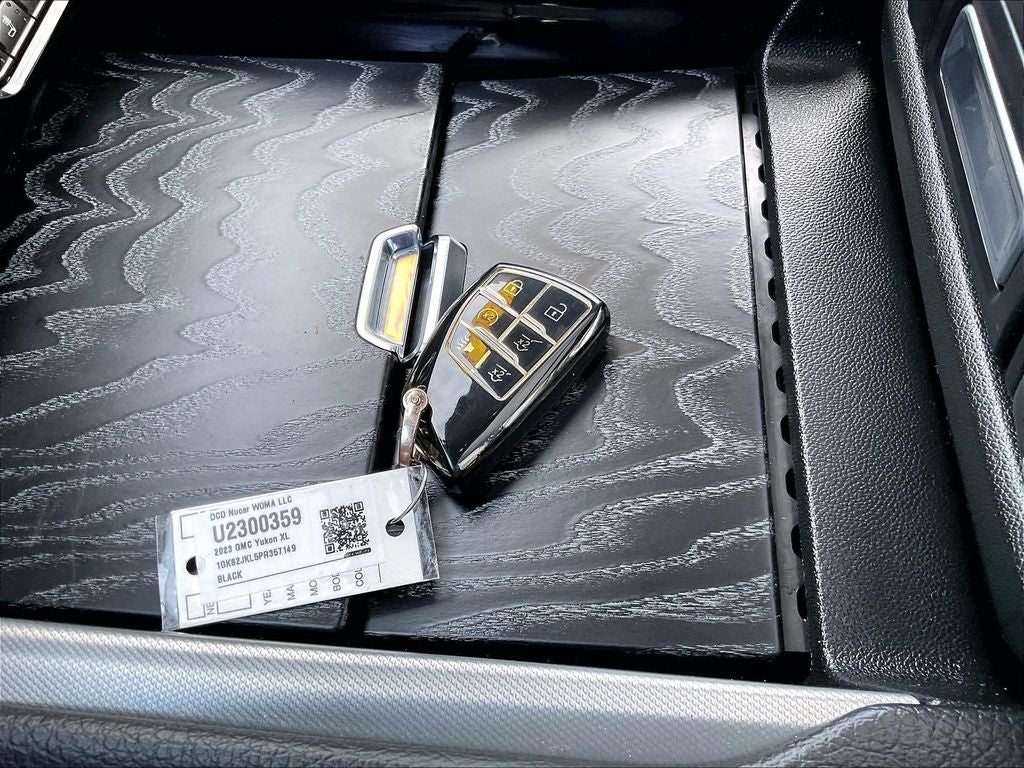 2023 GMC Yukon XL Denali