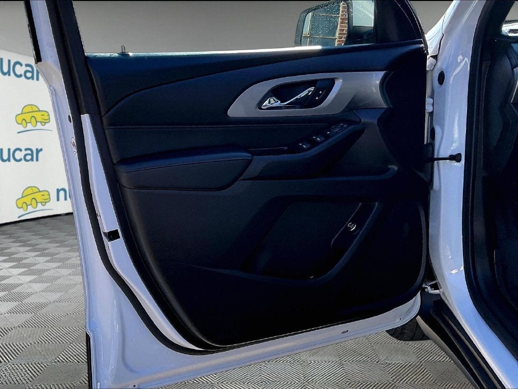 2024 Chevrolet Traverse Limited LT Cloth