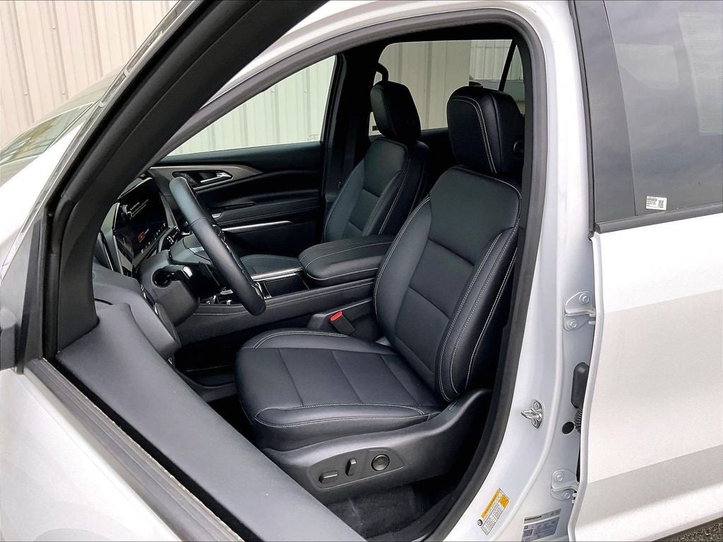 2026 Chevrolet Traverse LT 2LT