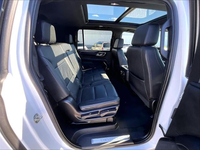 2023 Chevrolet Suburban LT