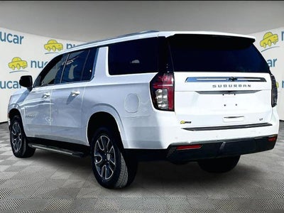 2023 Chevrolet Suburban LT