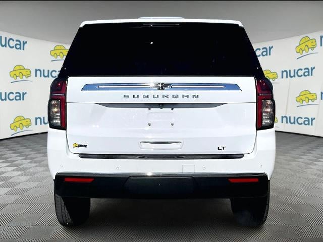 2023 Chevrolet Suburban LT