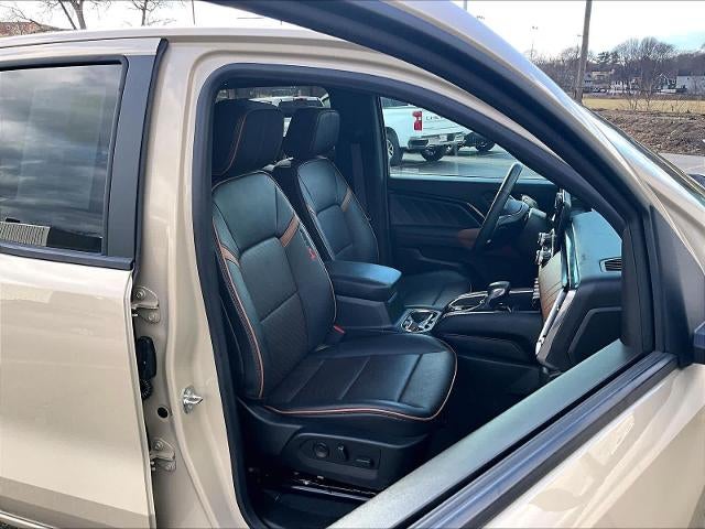 2023 GMC Canyon 4WD AT4