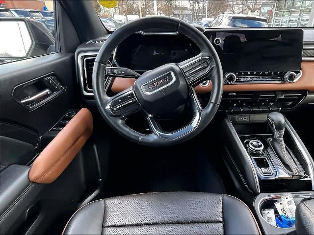 2023 GMC Canyon 4WD AT4