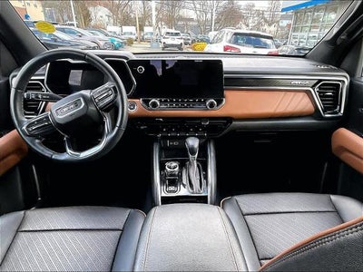 2023 GMC Canyon 4WD AT4