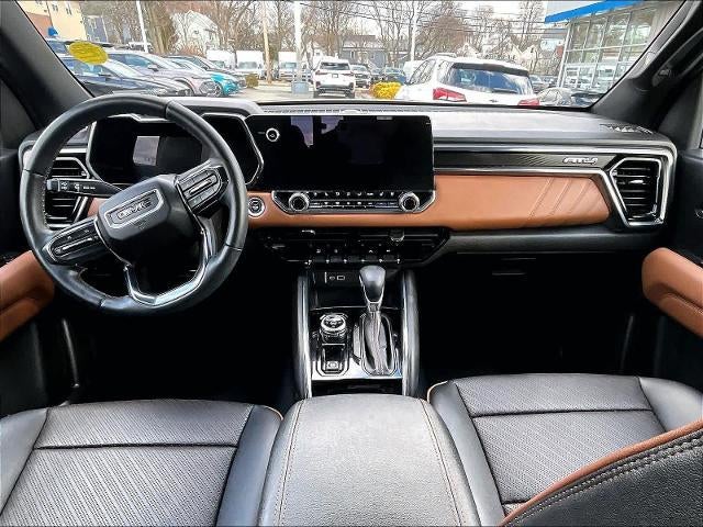 2023 GMC Canyon 4WD AT4