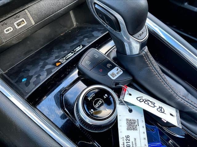 2023 GMC Canyon 4WD AT4