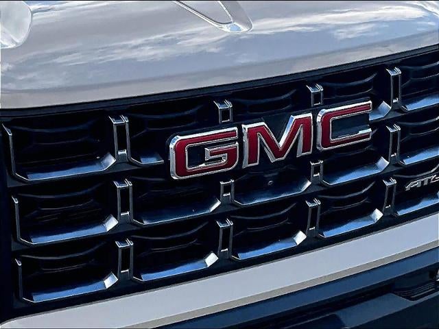 2023 GMC Canyon 4WD AT4