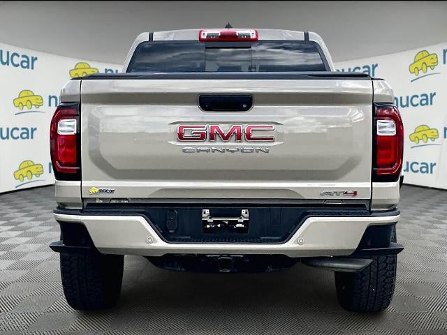 2023 GMC Canyon 4WD AT4