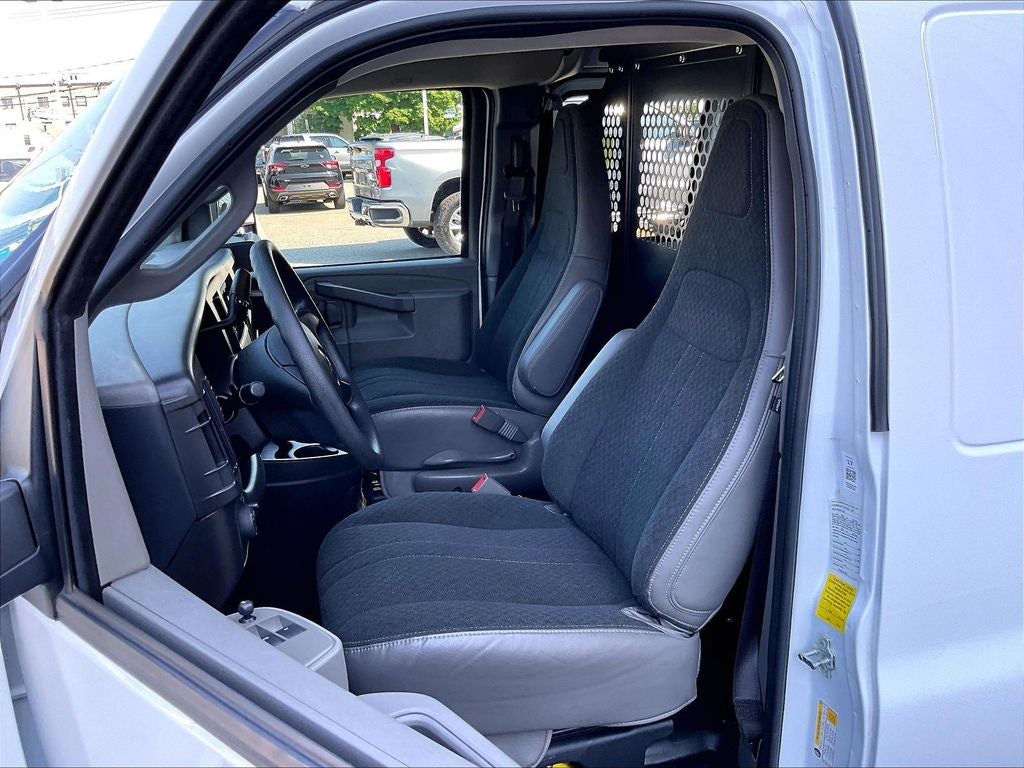 2024 GMC Savana 2500 Work Van