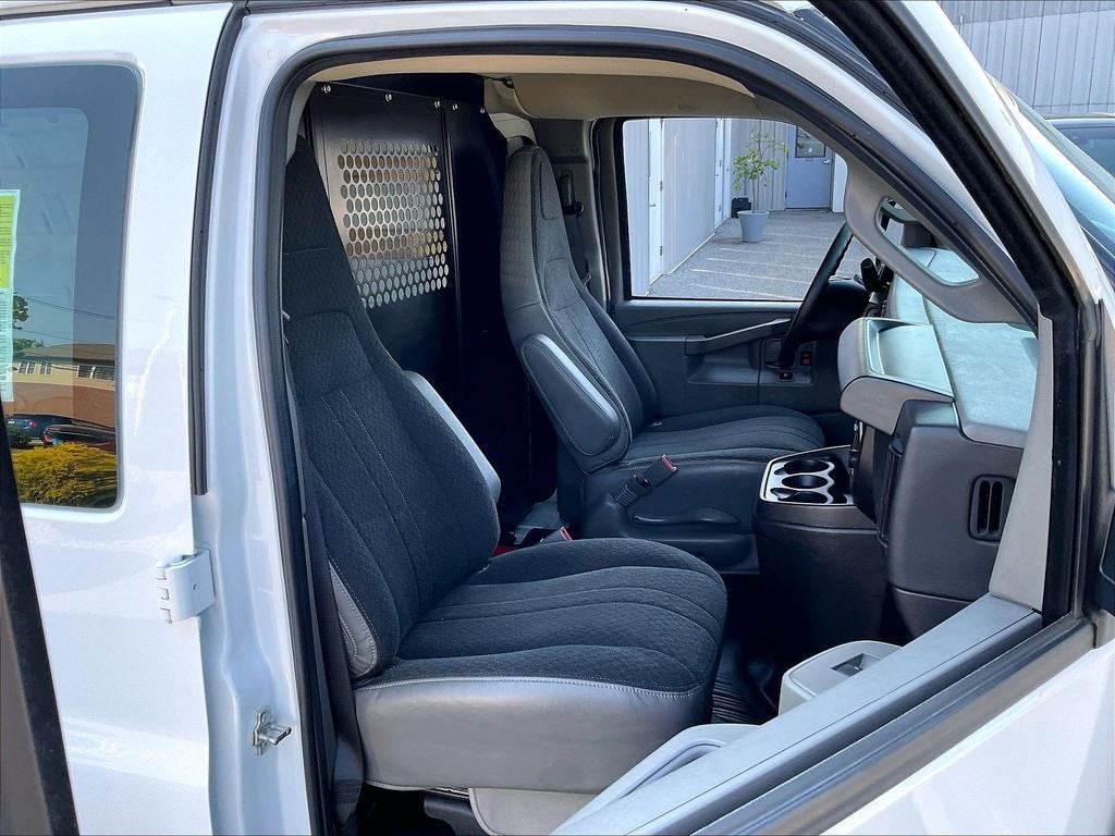 2024 GMC Savana 2500 Work Van