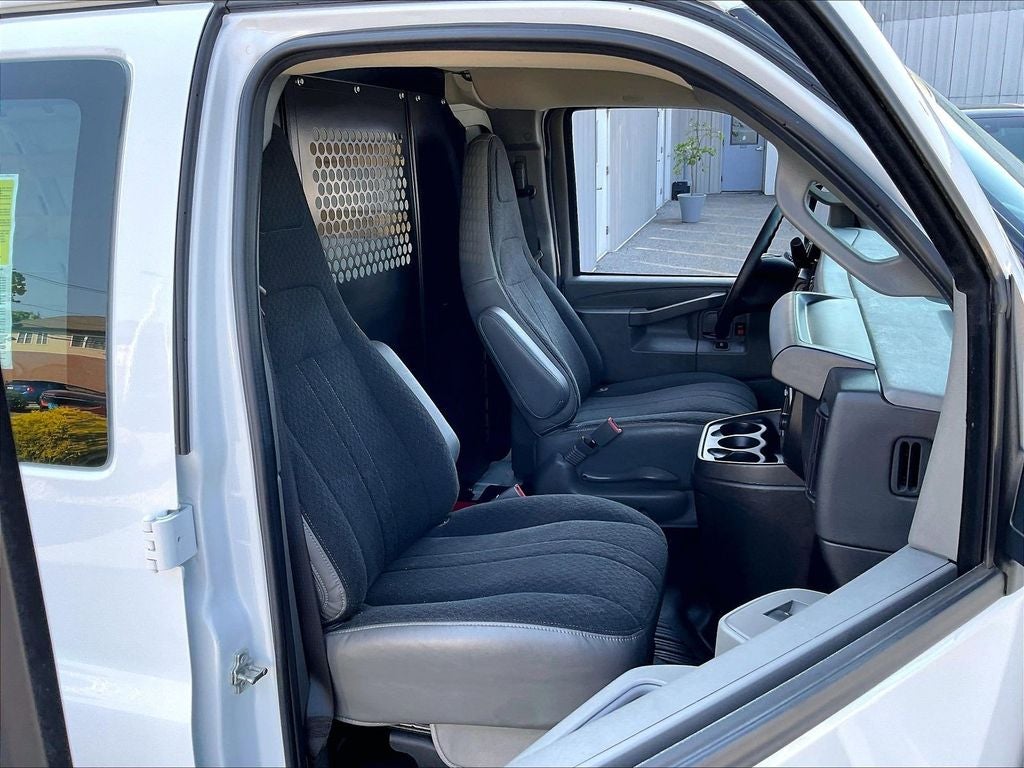 2024 GMC Savana 2500 Work Van