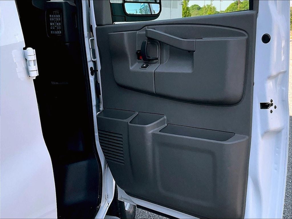 2024 GMC Savana 2500 Work Van